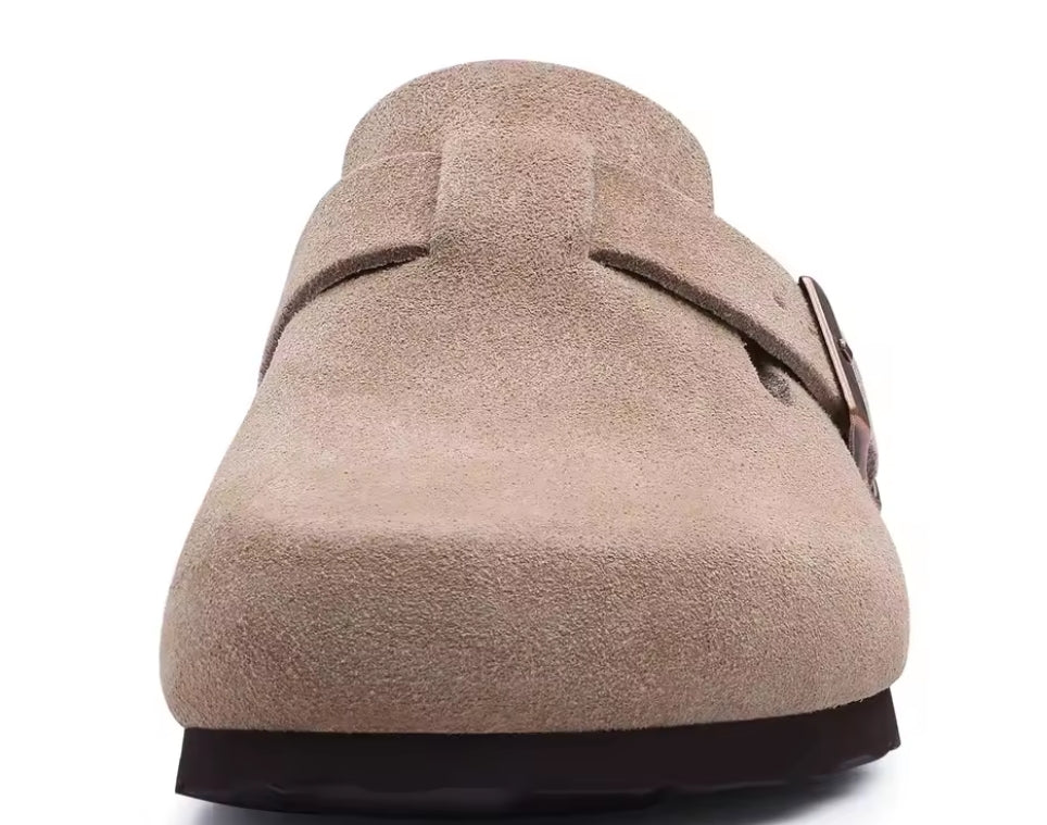 Komfort Suede Clogs – Beige Slip-ons med Spænde